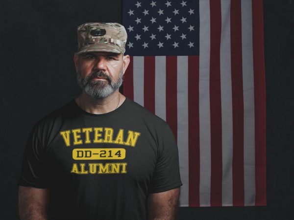 veteran-wearing-black-dd214-alumni-veteran-t-shirt__28131